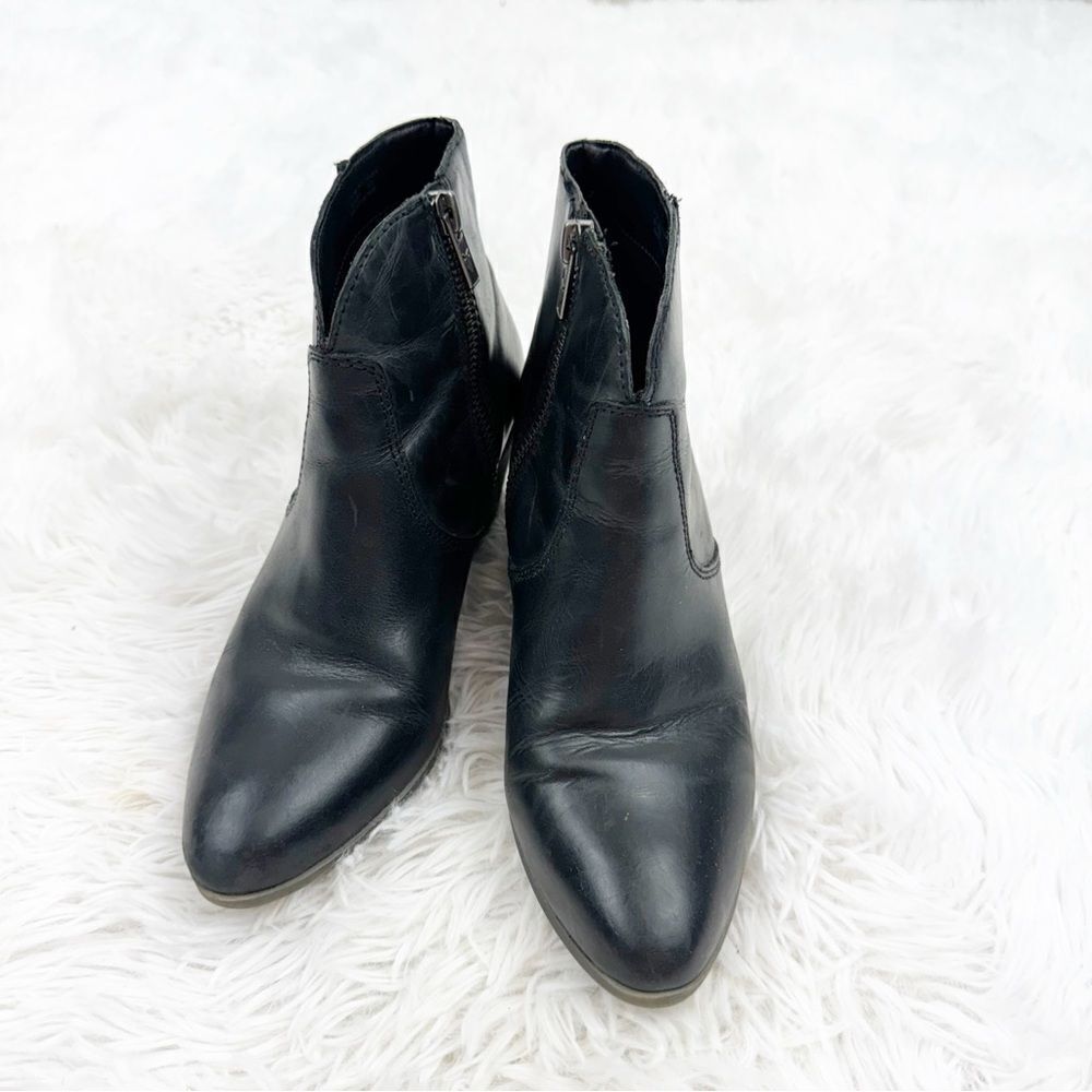 Frye Jennifer Almond Toe Zipper Leather Ankle Boots - Picture 2 of 10